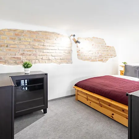 Big Joe * Βουδαπέστη